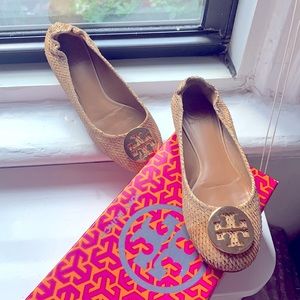 Tory Burch Reva Python Print -size 7.5
